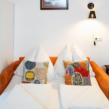Haus Der Geschenke - Carinthia Apartamento Velden am Wörthersee Exterior foto